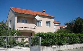 Tihi Apartman